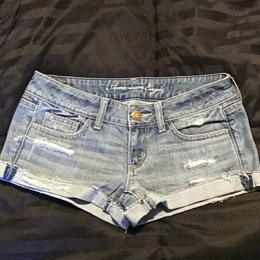 American Eagle distressed single cuff shorts